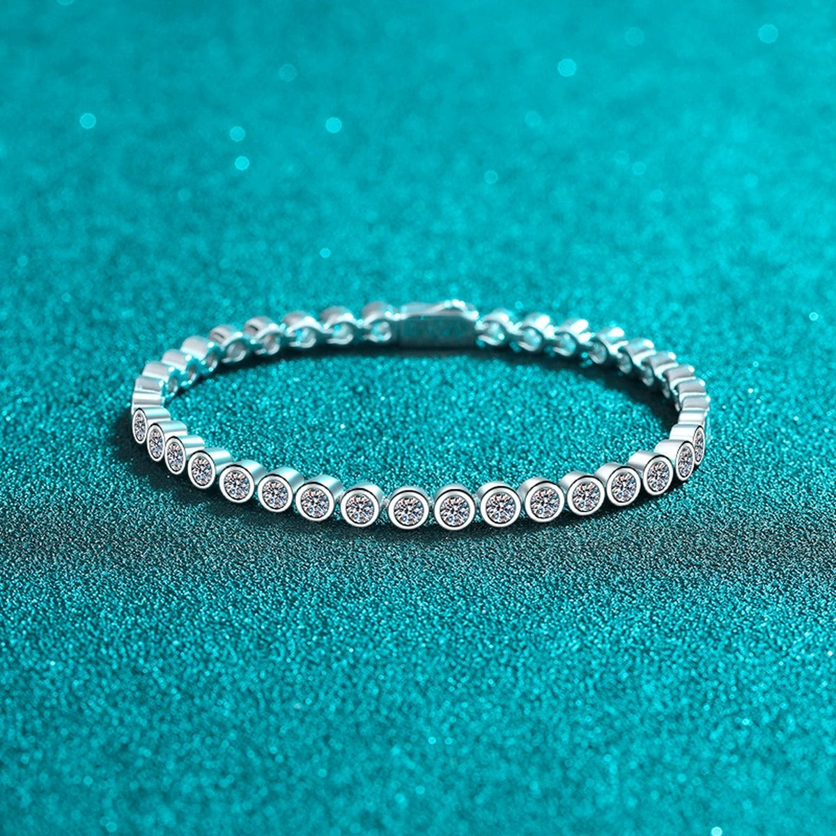 Beaded Round Moissanite Tennis Bracelet in Rhodium-Plated S925 sterling silver close-up bracelet detail view showing clasp and motif