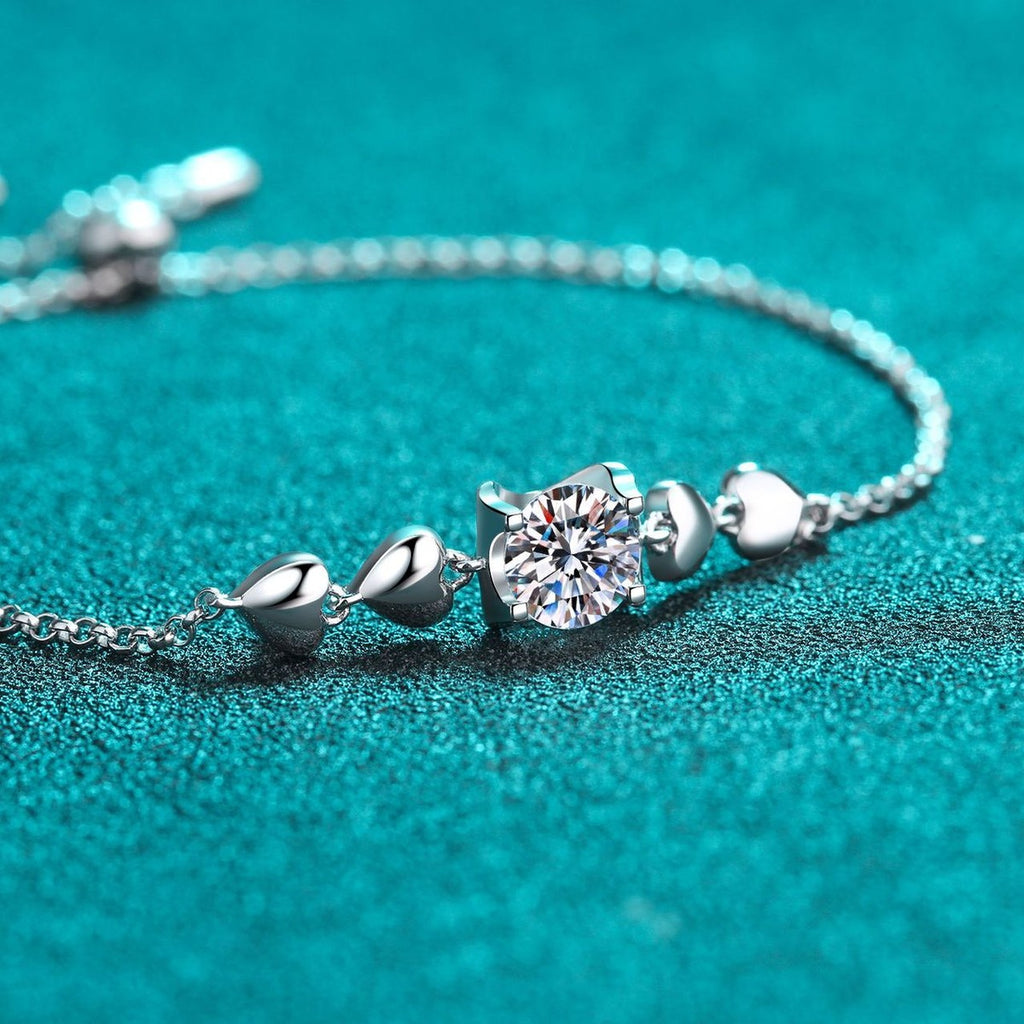 Heart Accent Moissanite Adjustable Bracelet in Rhodium-Plated S925 sterling silver close-up bracelet detail view showing clasp and motif
