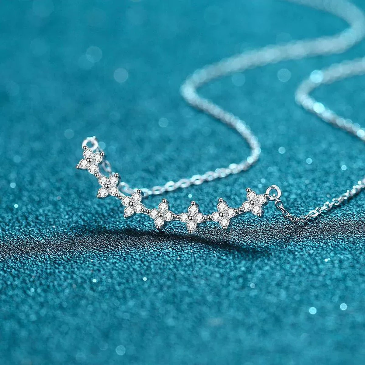 Clover Moissanite Pearl Pendant Necklace in Rhodium-Plated S925 sterling silver close-up product scene showing pendant setting