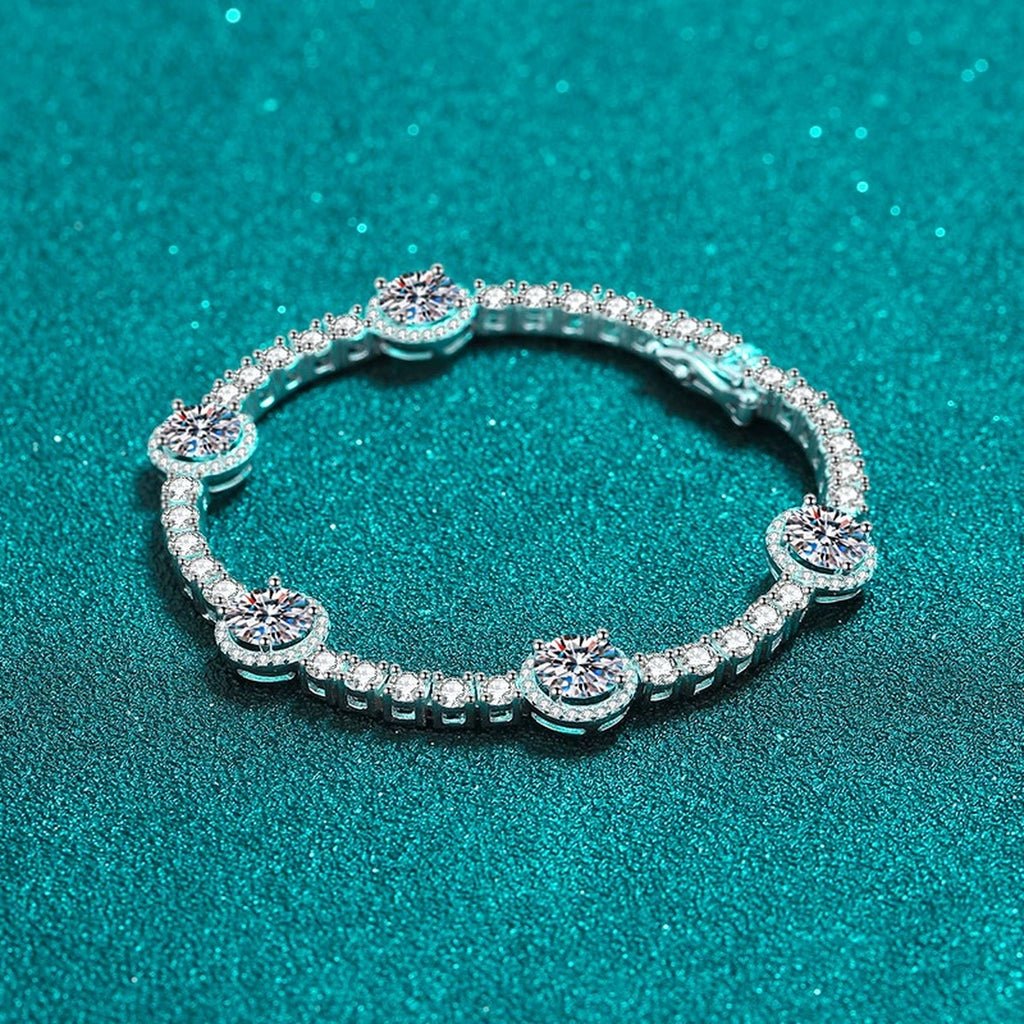 Halo Station Moissanite Bracelet in Rhodium-Plated S925 sterling silver close-up bracelet detail view showing clasp and motif
