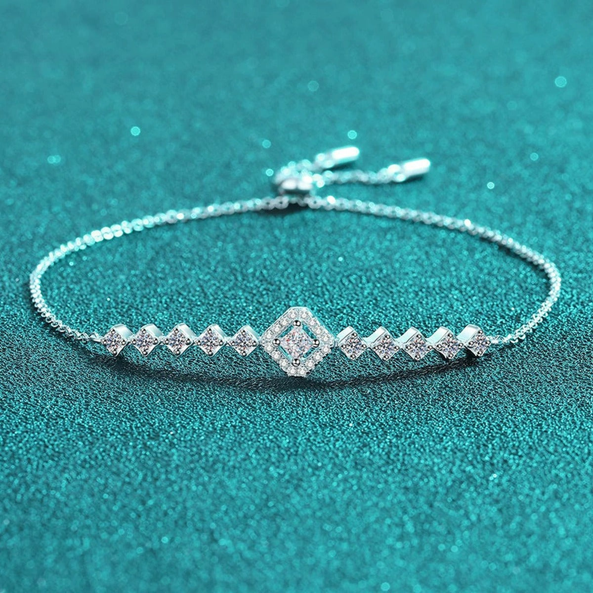 Princess and Round Moissanite Tennis Bracelet in Gold-Plated S925 sterling silver close-up bracelet detail view showing clasp and motif