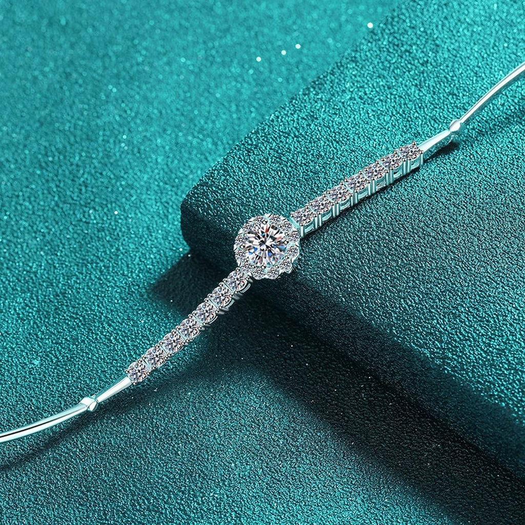 Round Moissanite Tennis Bracelet with CZ in Rhodium-Plated S925 sterling silver close-up bracelet detail view showing clasp and motif