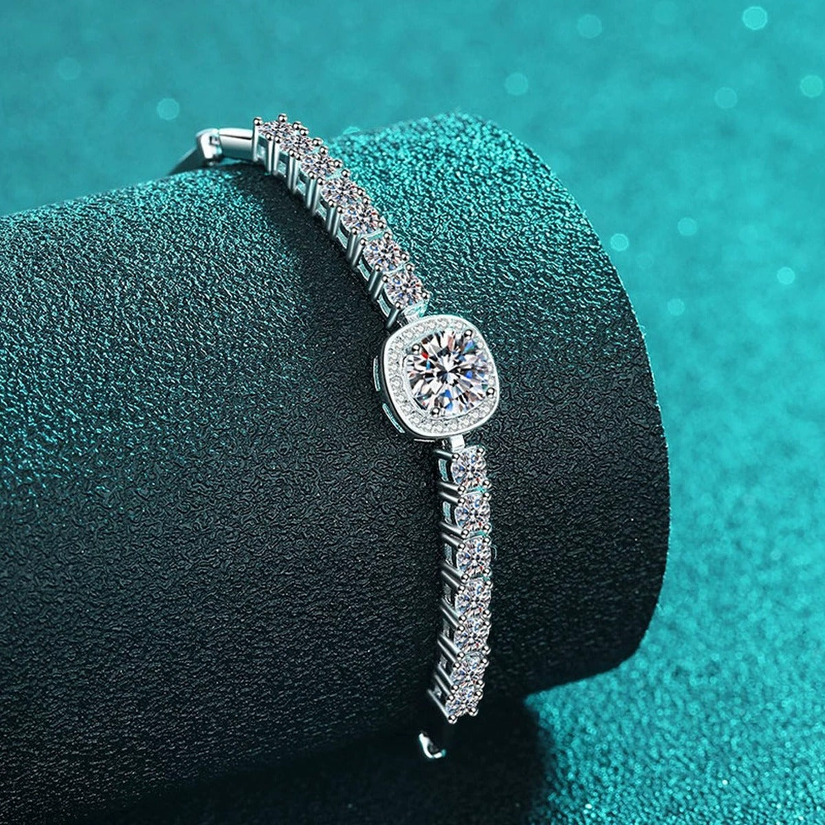 Round Moissanite Tennis Bracelet with CZ in Rhodium-Plated S925 sterling silver close-up bracelet detail view showing clasp and motif