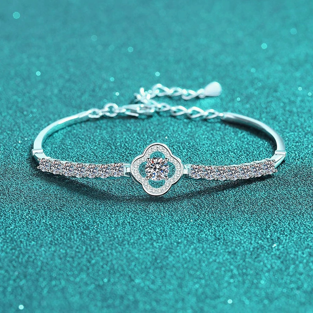 Four-Leaf Clover Moissanite Adjustable Tennis Bracelet with CZ in Rhodium-Plated S925 sterling silver close-up bracelet detail view showing clasp and motif