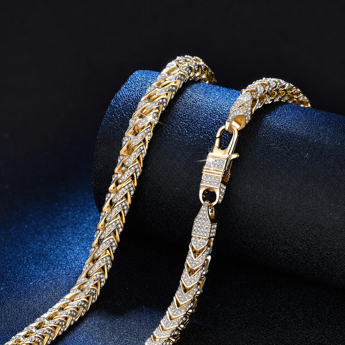 6mm Full Pave Moissanite Cuban Link Bracelet close-up detail showing clasp, chain, and stone placement