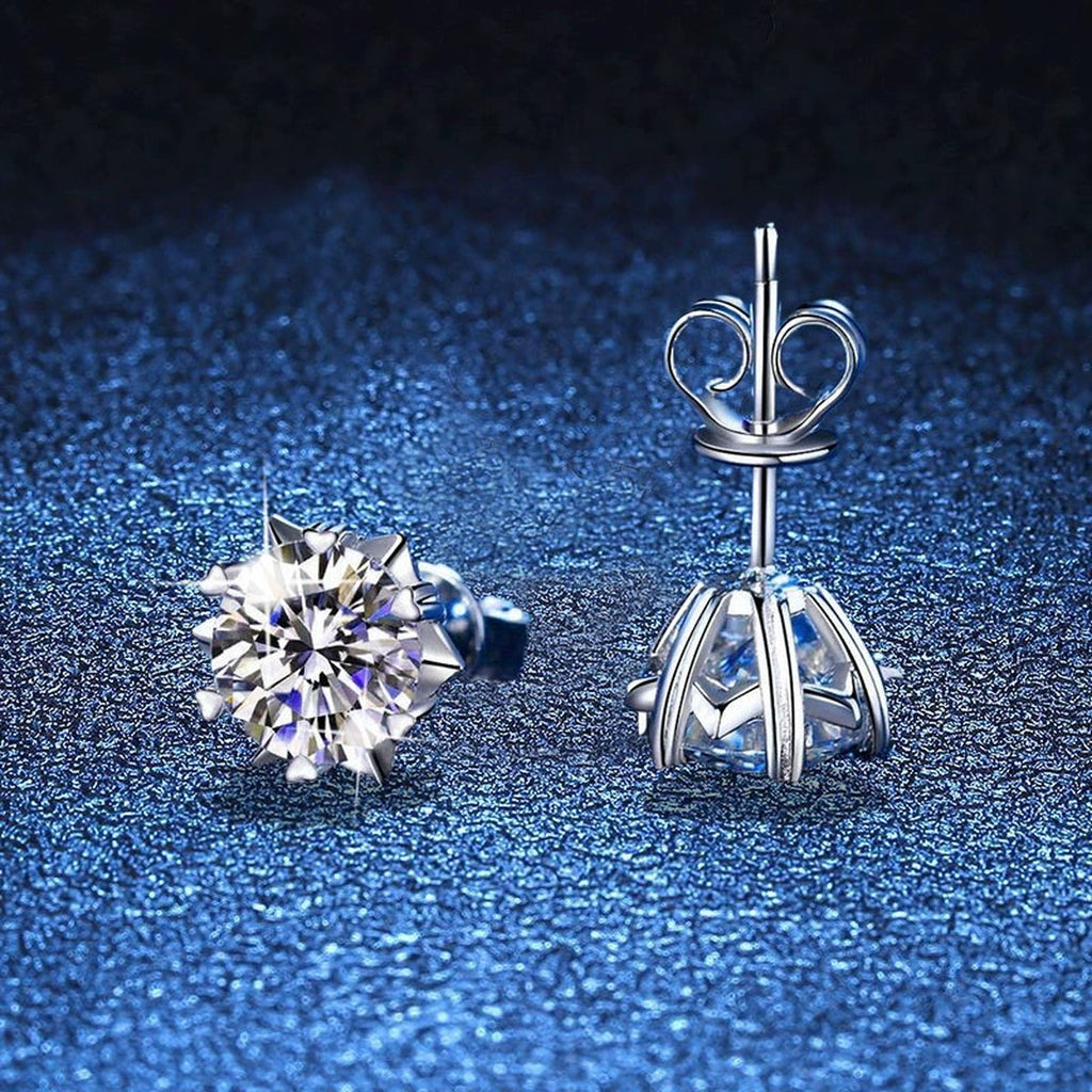 Round Four-Prong Moissanite Stud Earrings in White Gold-Plated S925 blue scene product view