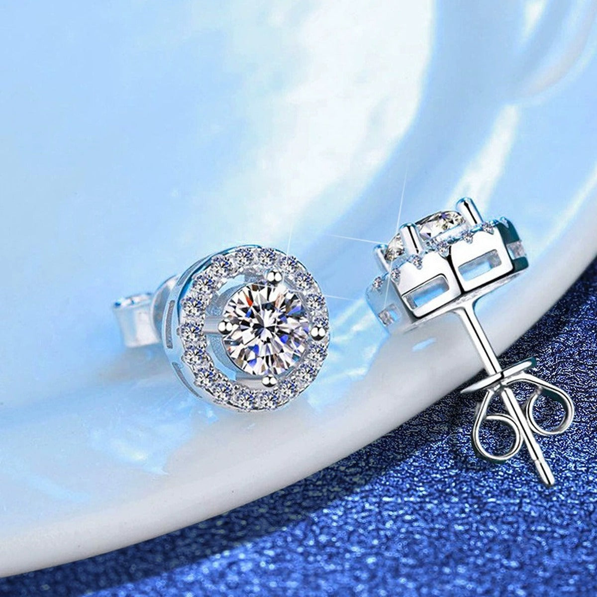 Round Halo Moissanite Stud Earrings with CZ in White Gold-Plated S925 blue scene product view
