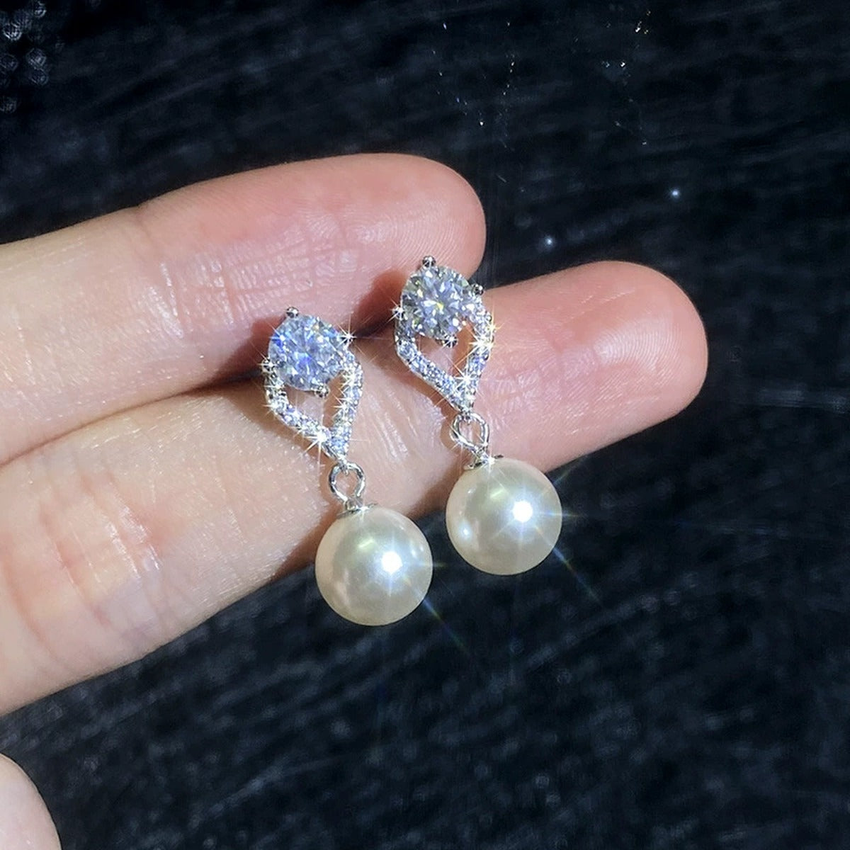 Pearl Teardrop Moissanite Earrings with CZ in White Gold-Plated S925 Sterling Silver close-up product detail view