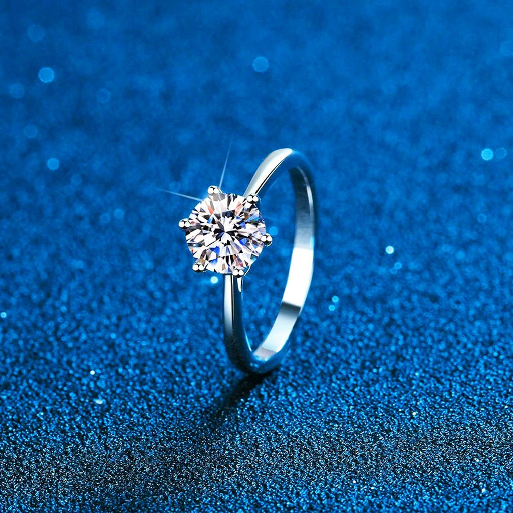 Round Moissanite Ring in White Gold-Plated S925 Sterling Silver product detail view
