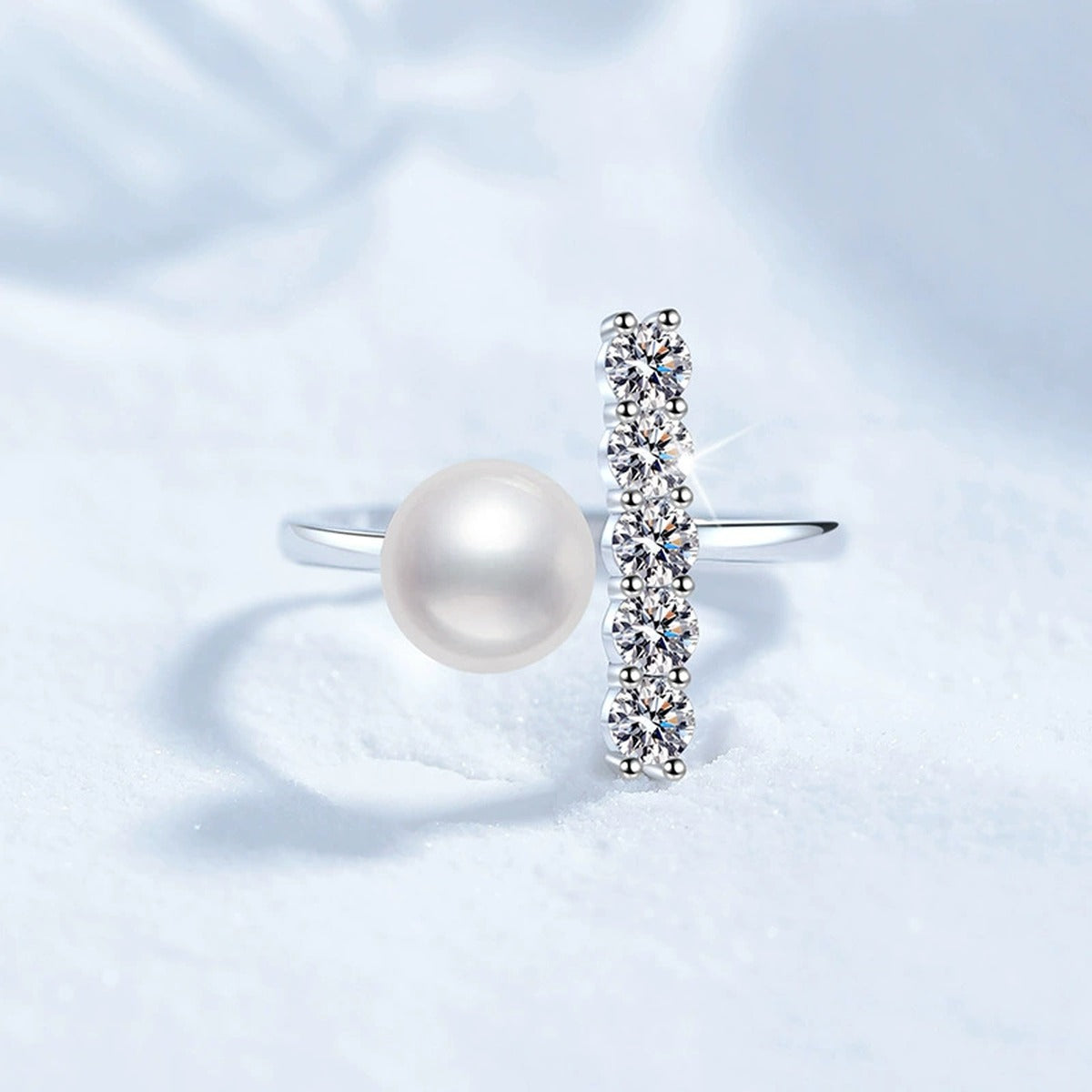 Pearl and Moissanite Adjustable Ring in White Gold-Plated S925 Sterling Silver product detail view
