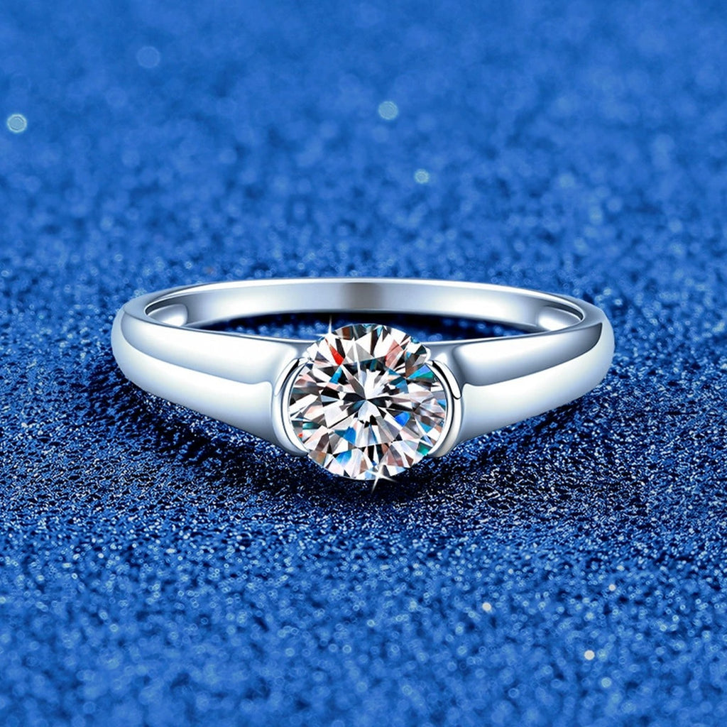 Round Moissanite Solitaire Ring in White Gold-Plated S925 Sterling Silver product detail view