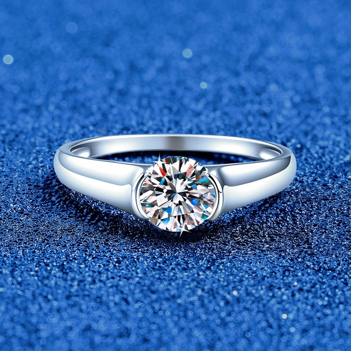 Round Moissanite Solitaire Ring in White Gold-Plated S925 Sterling Silver product detail view