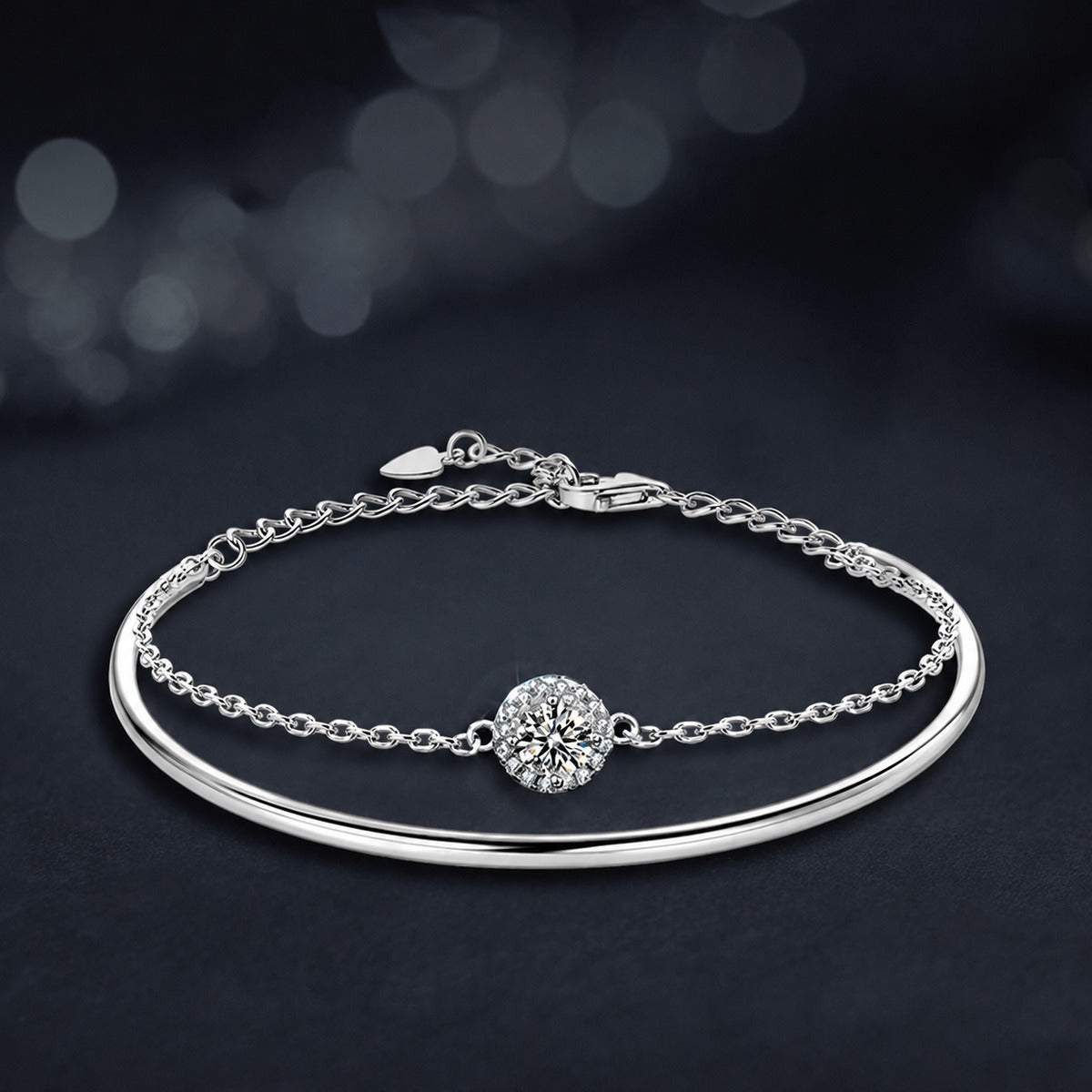 Round Halo Moissanite Chain Bangle with CZ in Gold-Plated S925 sterling silver close-up bracelet detail view showing clasp and motif