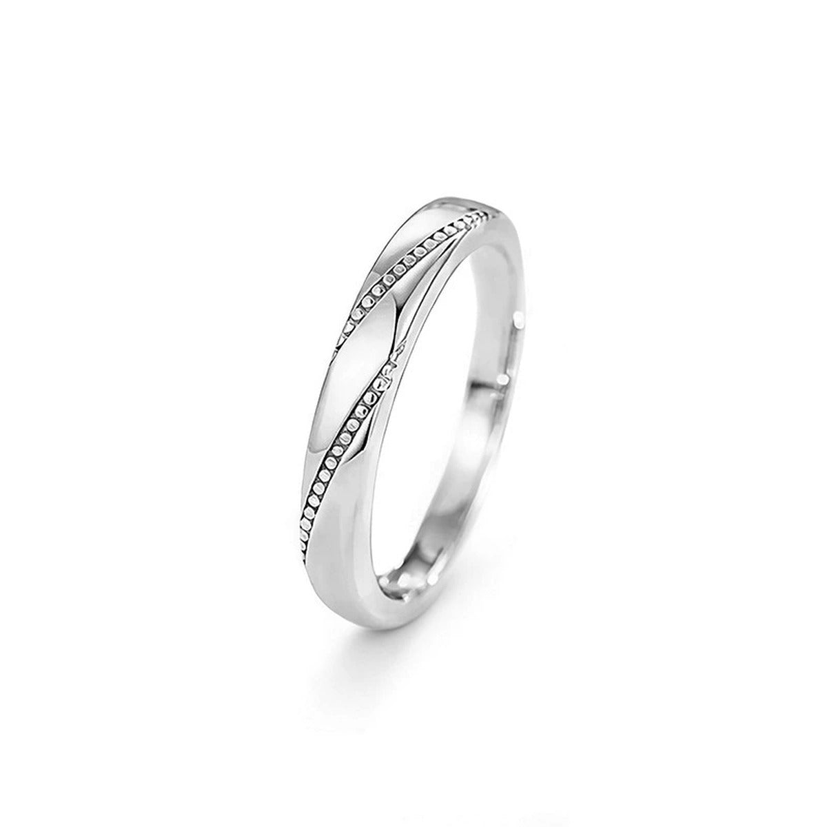 Round Moissanite Couples Wedding Rings in gold-plated S925 sterling silver on clean white background