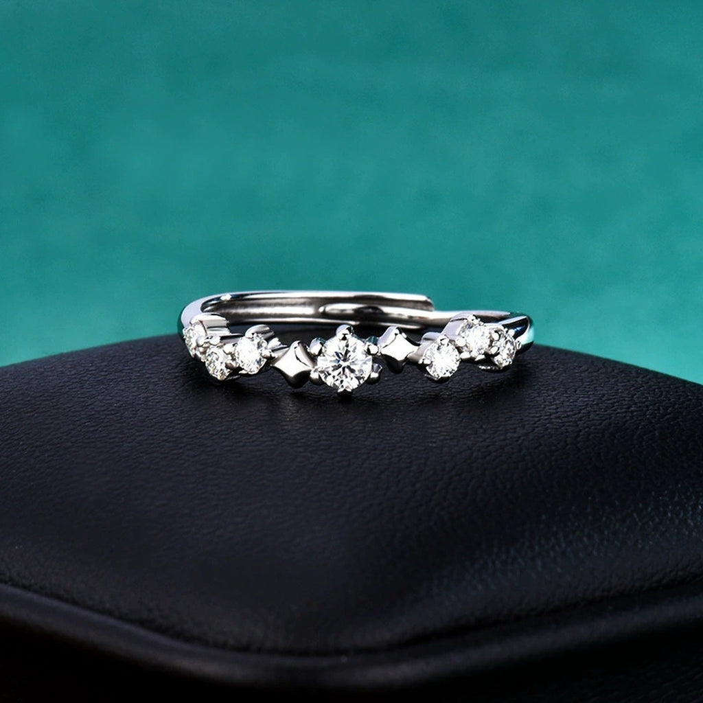 Graduated Round Moissanite Wedding Band detailed product photo showing ring shape and stone setting