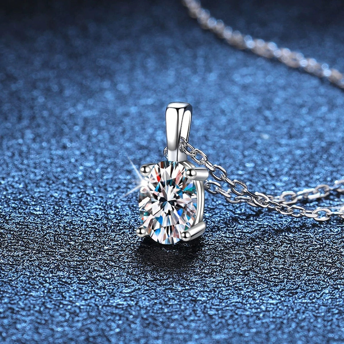 oval moissanite pendant necklace product view