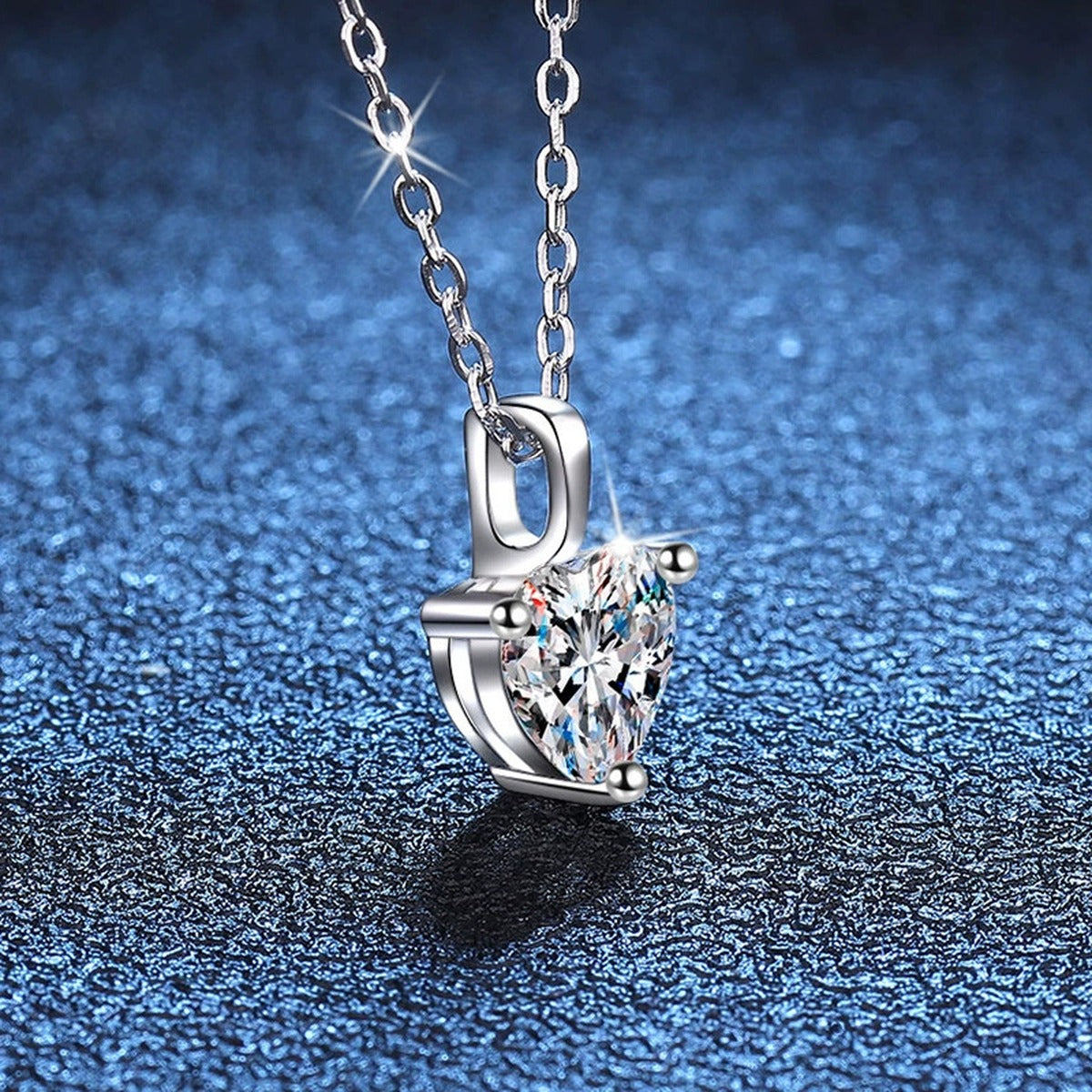 heart moissanite pendant necklace product view