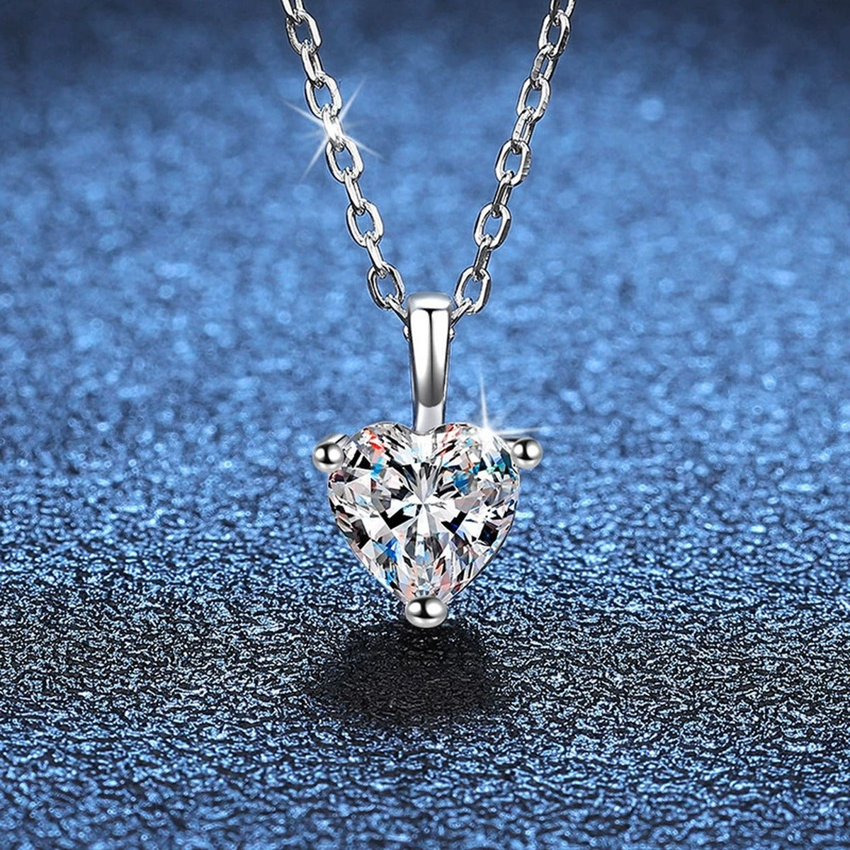 heart moissanite pendant necklace product view