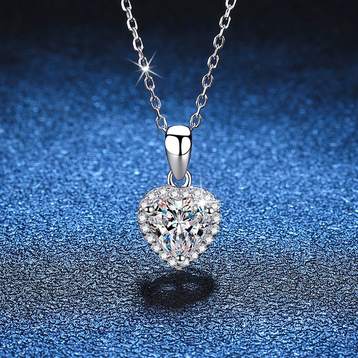 heart moissanite halo pendant necklace product view