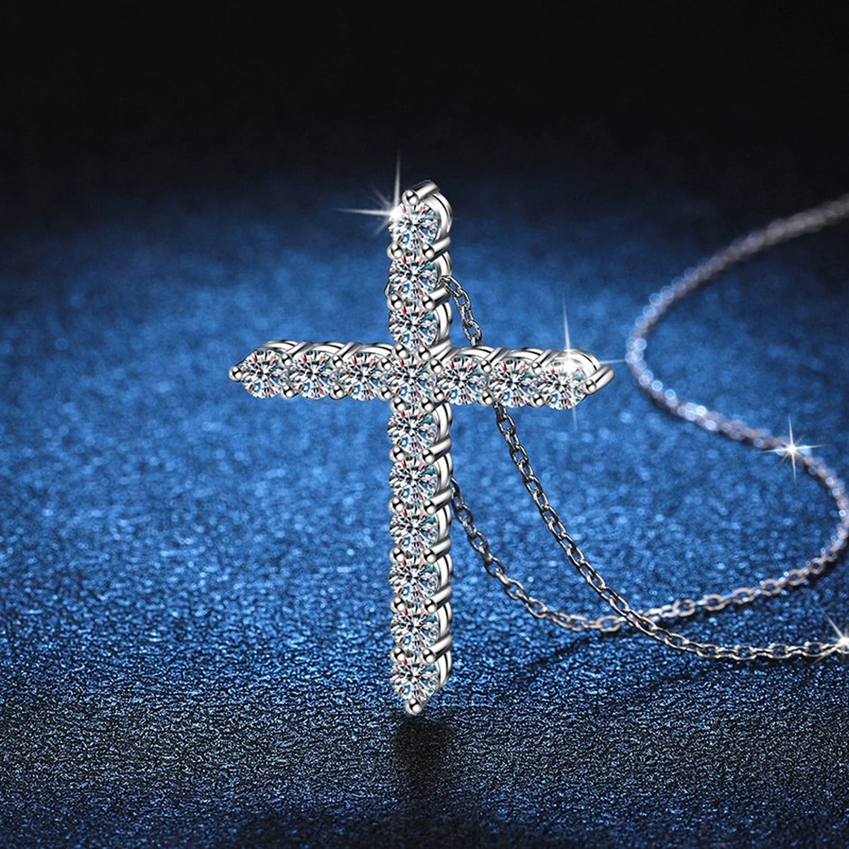 cross moissanite pendant necklace detail view