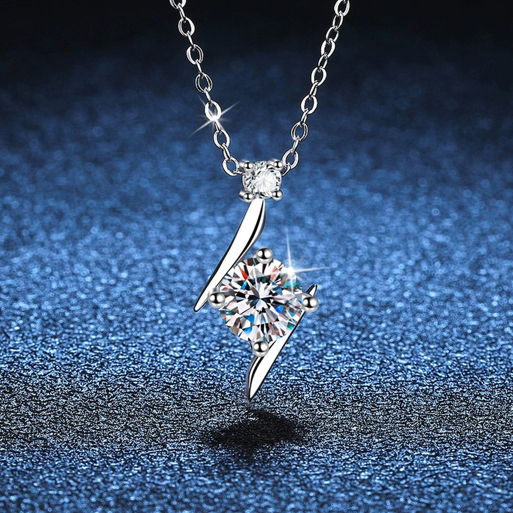 curved round moissanite pendant necklace detail view