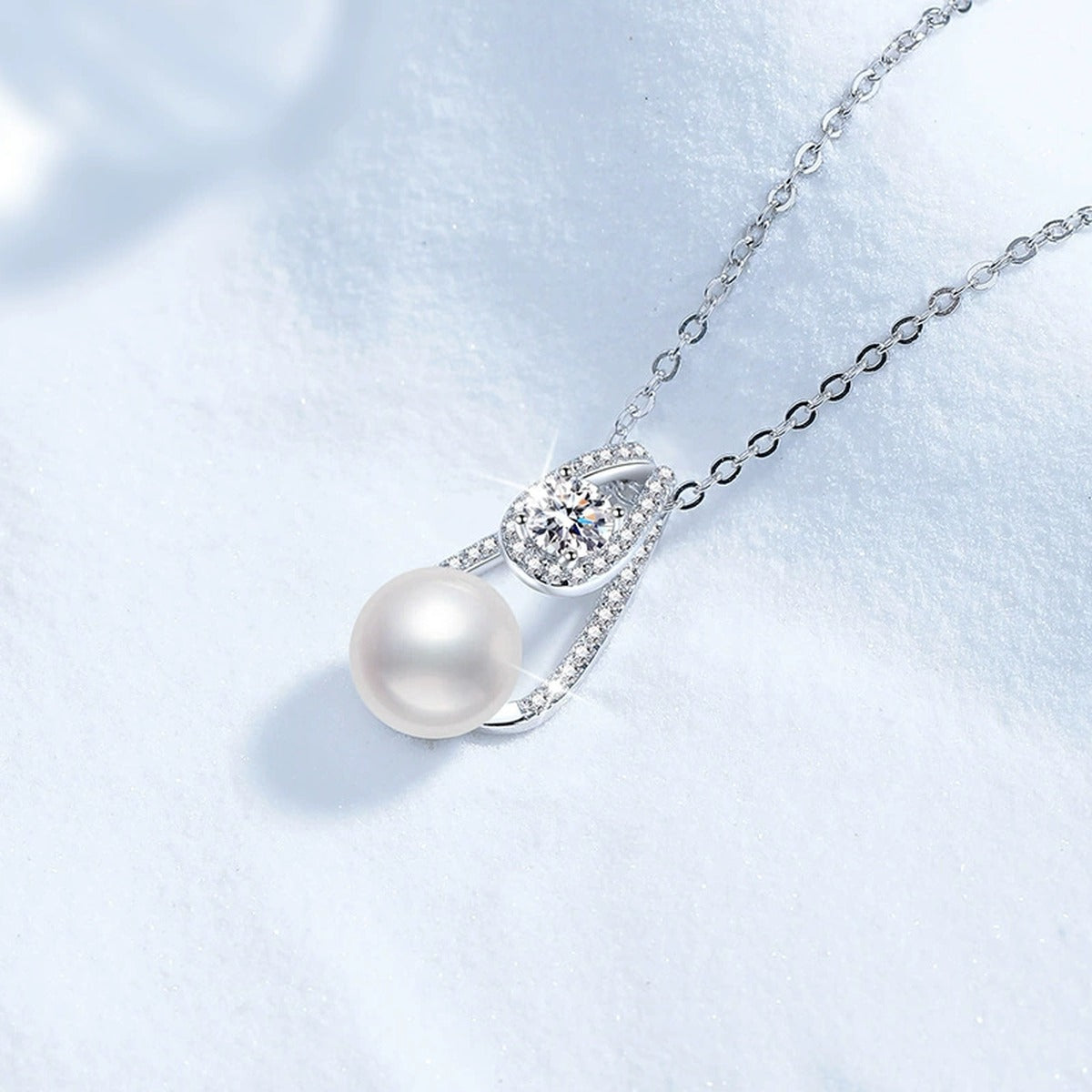 Moissanite Pearl Pendant Necklace with Cubic Zirconia in White Gold-Plated S925 Sterling Silver close-up product detail view