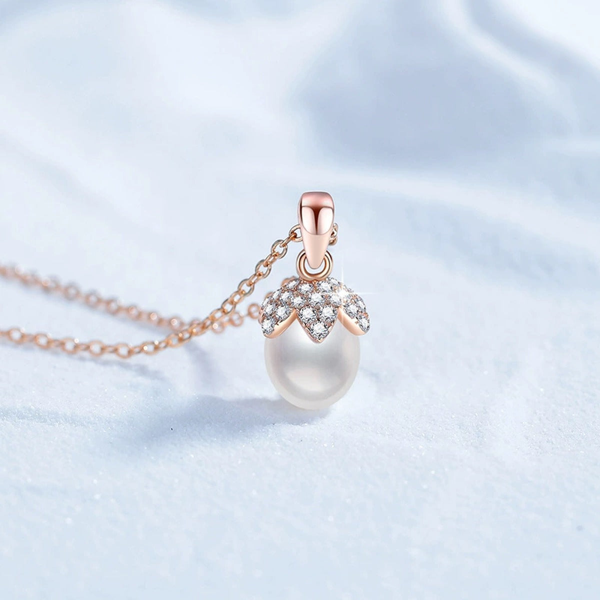 Freshwater Pearl Pendant Necklace with Cubic Zirconia in Gold-Plated S925 Sterling Silver close-up product detail view