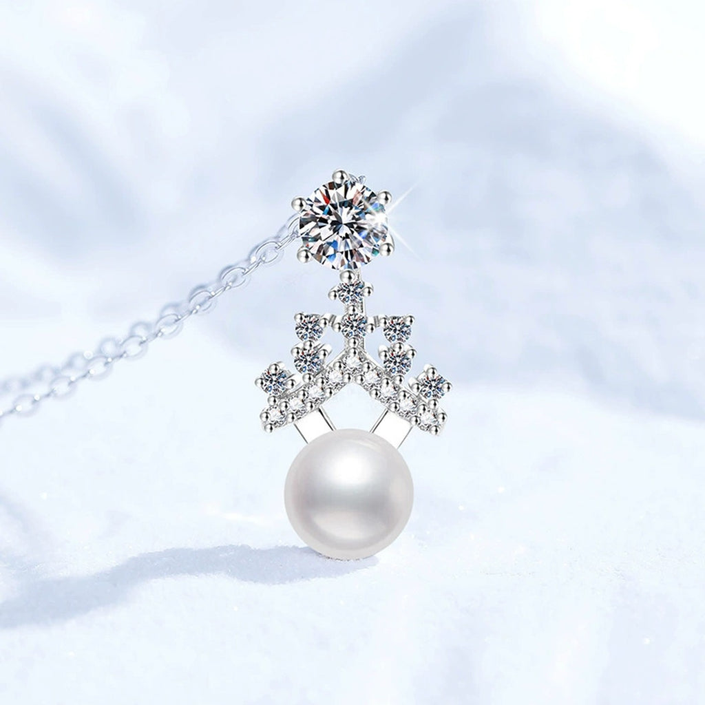 Moissanite Pearl Pendant Necklace with Cubic Zirconia in White Gold-Plated S925 Sterling Silver close-up product detail view