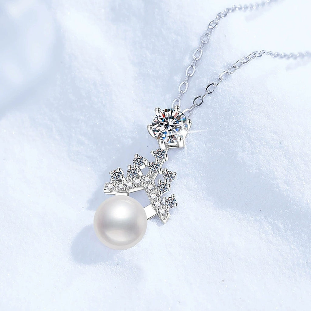 Moissanite Pearl Pendant Necklace with Cubic Zirconia in White Gold-Plated S925 Sterling Silver close-up product detail view
