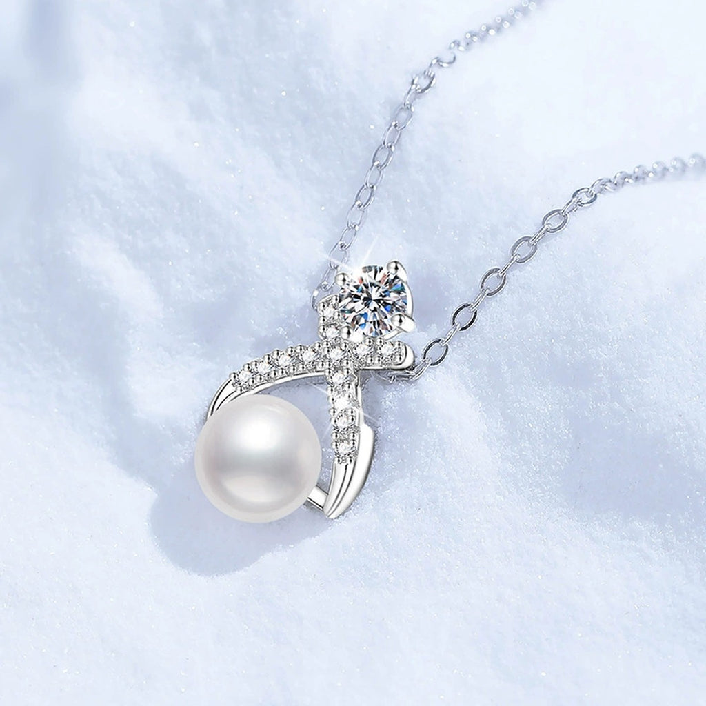 Moissanite Pearl Pendant Necklace with Cubic Zirconia in White Gold-Plated S925 Sterling Silver close-up product detail view