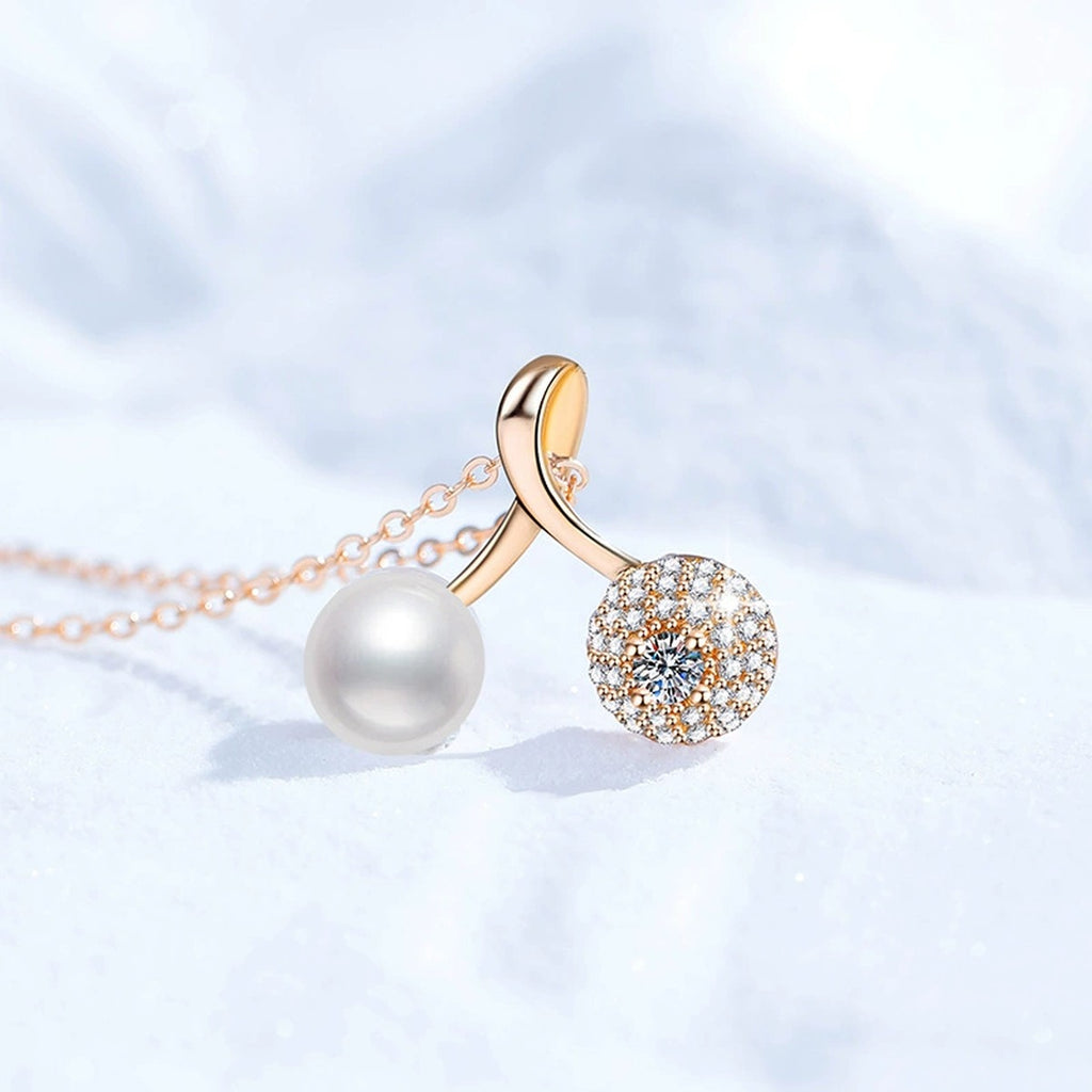 Moissanite Pearl Pendant Necklace with Cubic Zirconia in Gold-Plated S925 Sterling Silver close-up product detail view