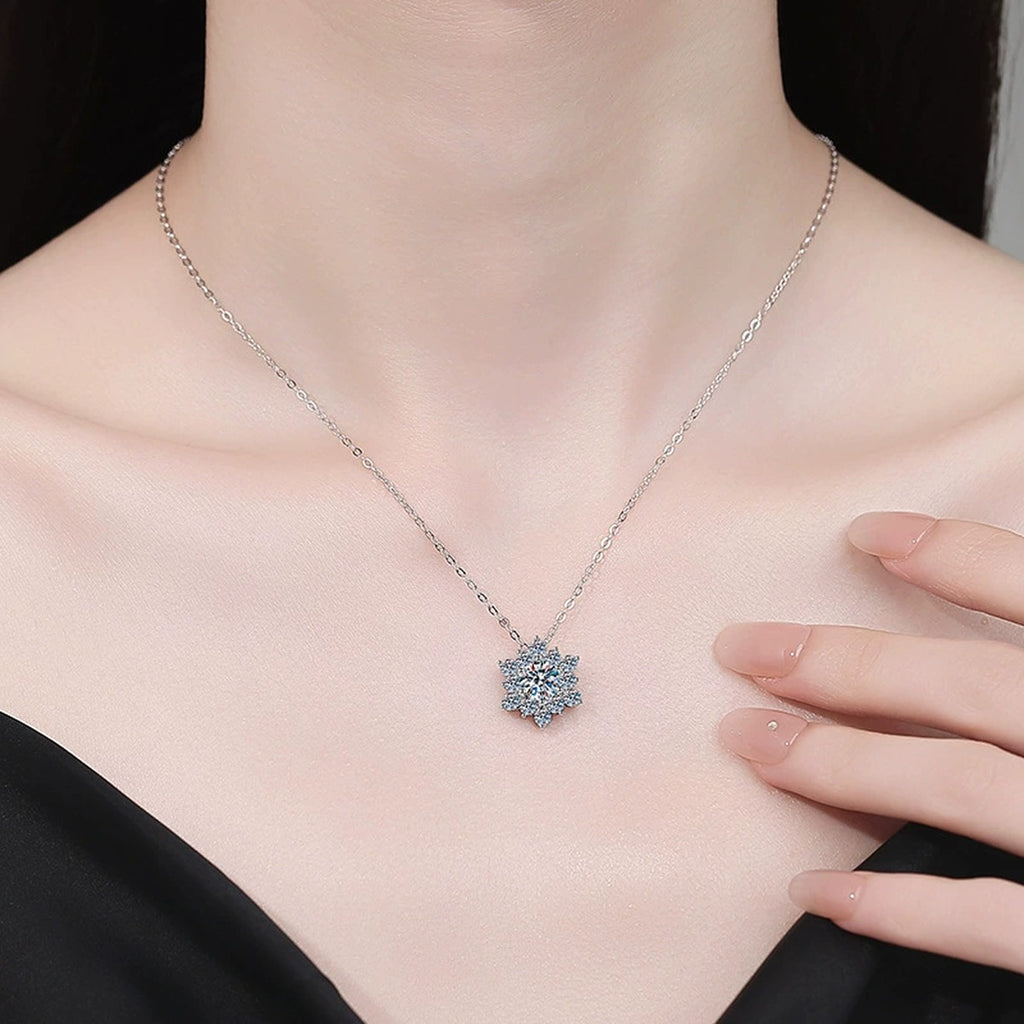 Starburst Moissanite Pendant Necklace with Cubic Zirconia in White Gold-Plated S925 Sterling Silver worn on neckline by model