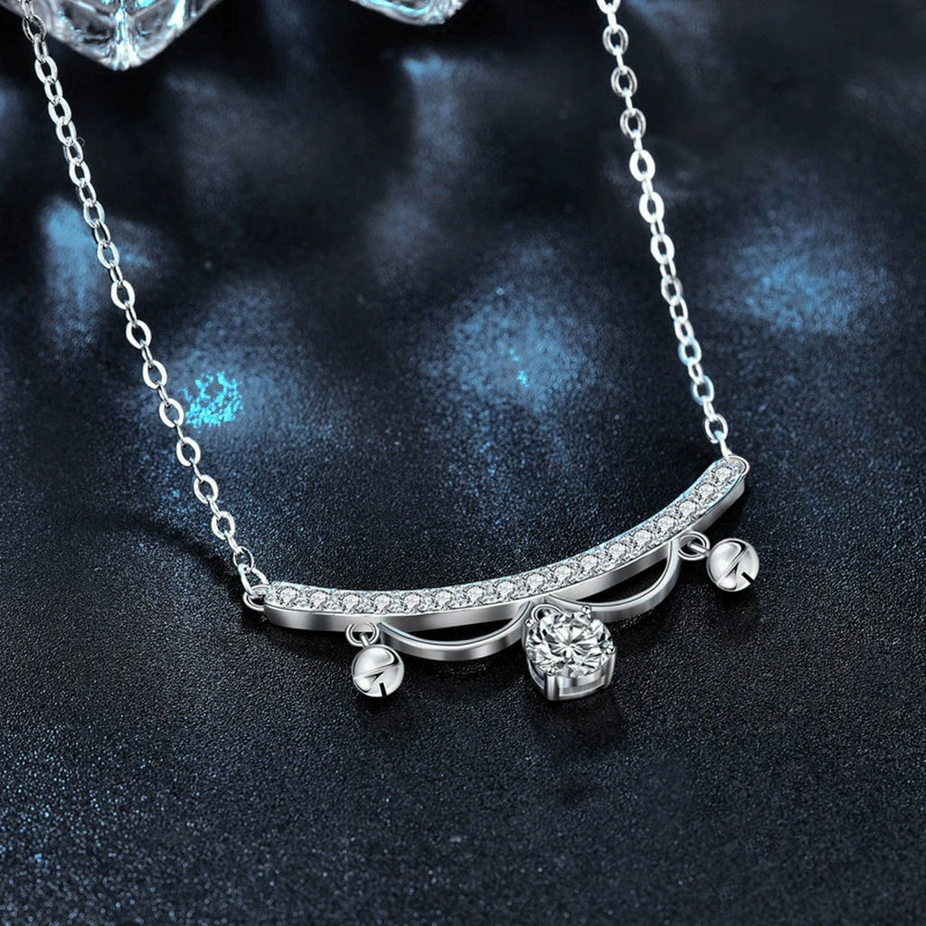 Lace Round Moissanite Necklace with CZ in White Gold-Plated S925 sterling silver blue display scene showing chain and stone layout