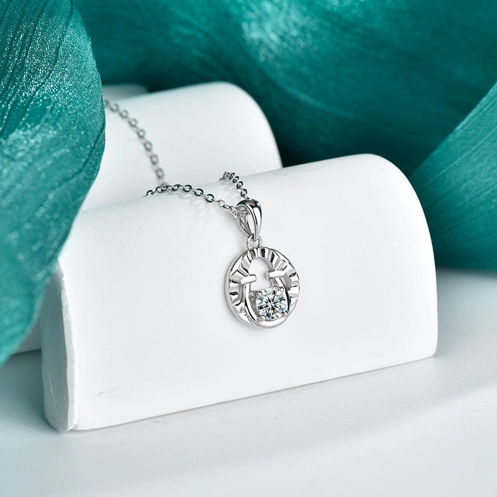 Horseshoe Round Moissanite Necklace in Gold-Plated S925 sterling silver display scene showing chain and stone layout