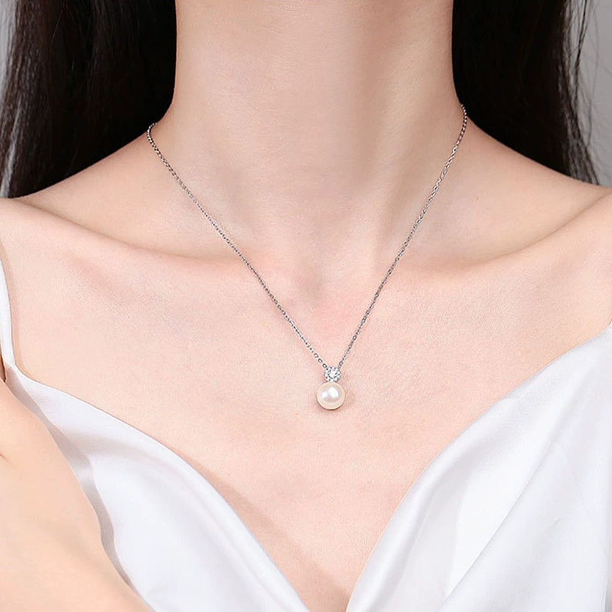 Pearl and Moissanite Necklace with CZ in White Gold-Plated S925 sterling silver neckline model view showing pendant scale and chain length