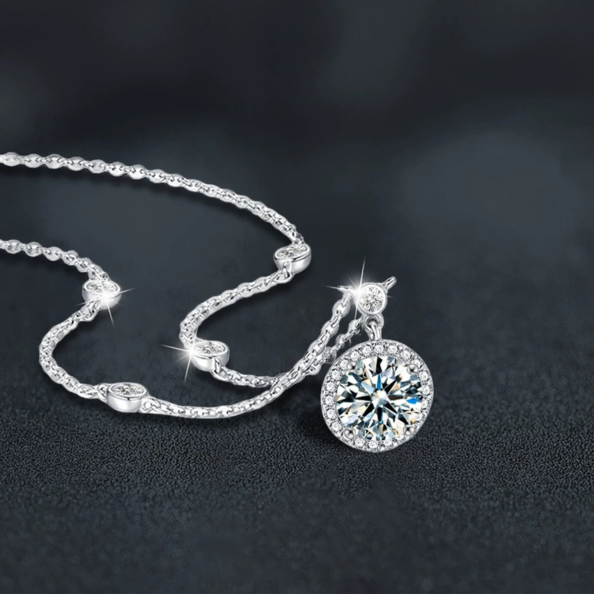 Solitaire Round Moissanite Necklace in Gold-Plated S925 sterling silver close-up product scene showing stone setting