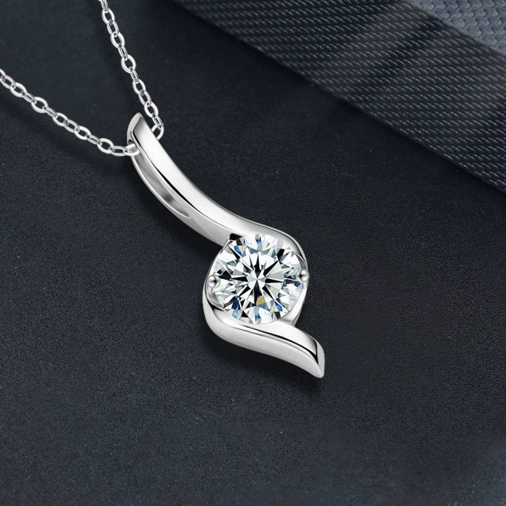 Musical Note Round Moissanite Necklace in Gold-Plated S925 sterling silver close-up product scene showing stone setting