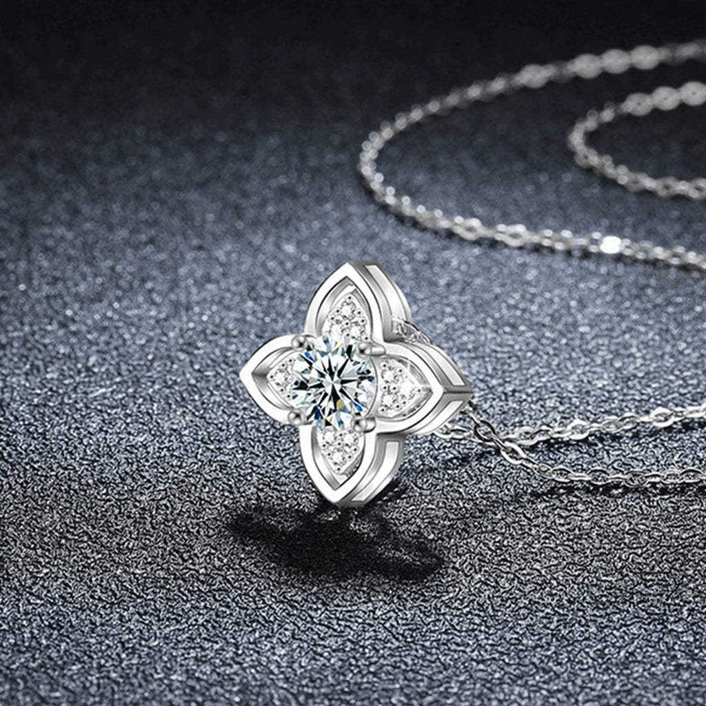 Four-Leaf Clover Round Moissanite Necklace with CZ in Gold-Plated S925 sterling silver display scene showing chain and stone layout