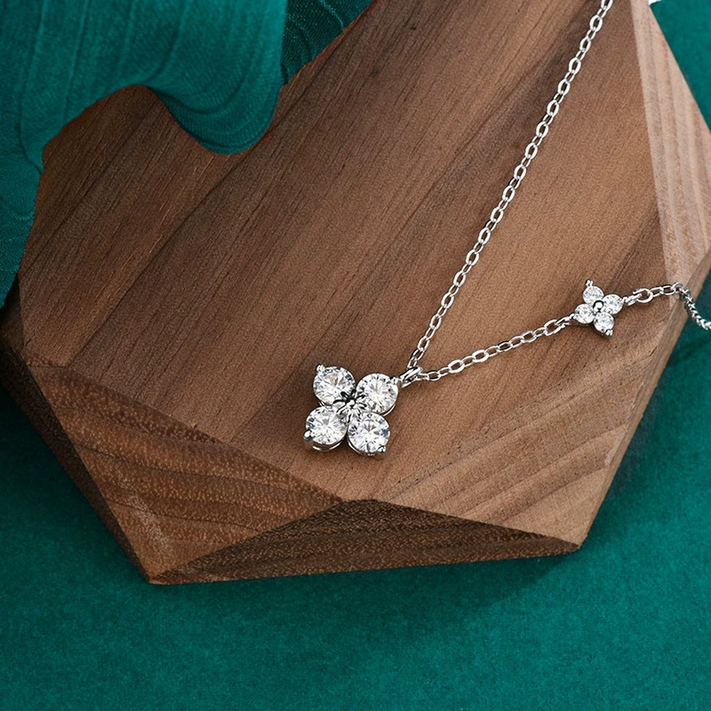 Four-Leaf Clover Round Moissanite Necklace in Gold-Plated S925 sterling silver display scene showing chain and stone layout
