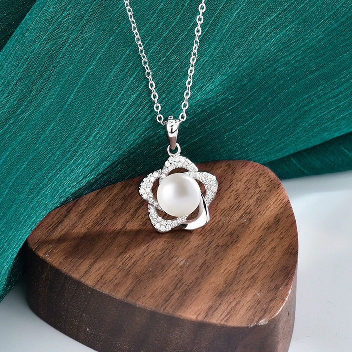 Floral Button Pearl Moissanite Necklace in Gold-Plated S925 sterling silver display scene showing chain and stone layout