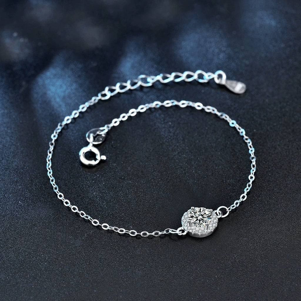 Round Halo Moissanite Adjustable Bracelet in White Gold-Plated S925 Sterling Silver product detail view showing the moissanite setting, chain, and polished finish