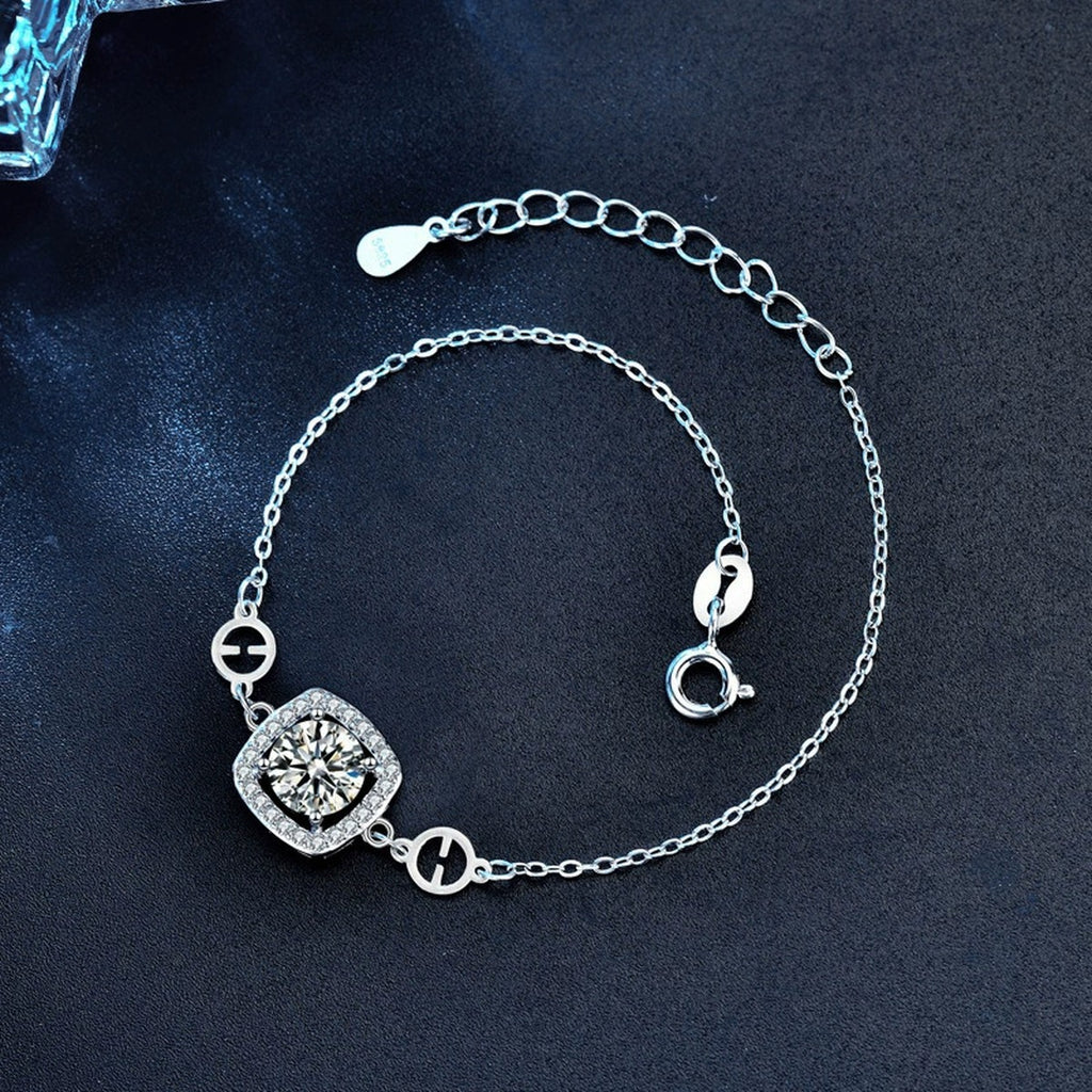 Sugar Cube Round Moissanite Adjustable Bracelet with CZ in White Gold-Plated S925 Sterling Silver product detail view showing the moissanite setting, chain, and polished finish