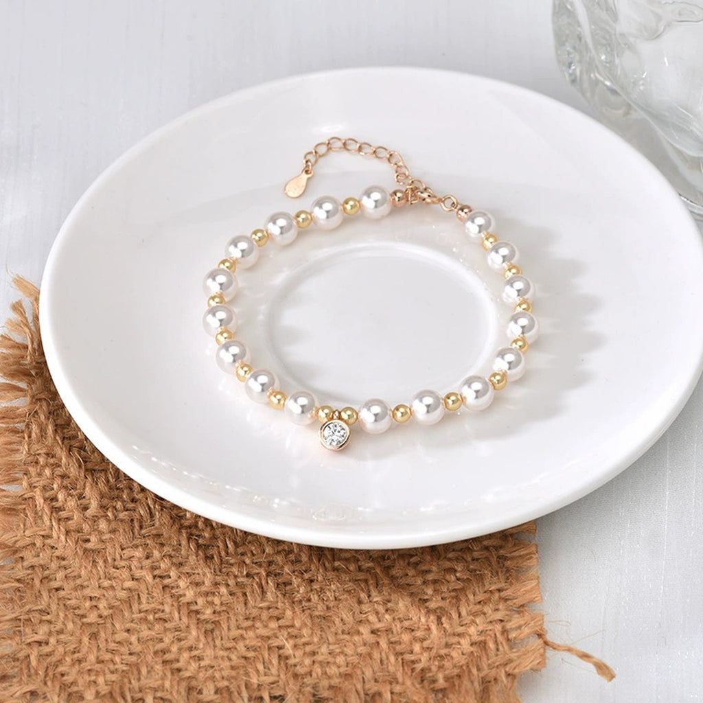 Round Moissanite Beaded Bracelet in Yellow Gold-Plated S925 sterling silver close-up bracelet detail view showing clasp and motif