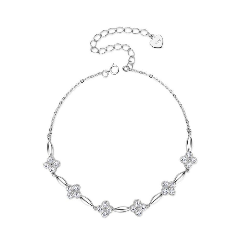 Five-Clover Round Moissanite Charm Bracelet in Gold-Plated S925 sterling silver styled product scene showing stone sparkle and chain detail