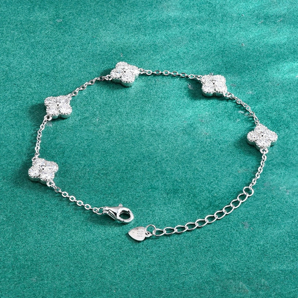 Five-Clover Round Moissanite Bracelet in Gold-Plated S925 sterling silver additional product photo showing finish and setting
