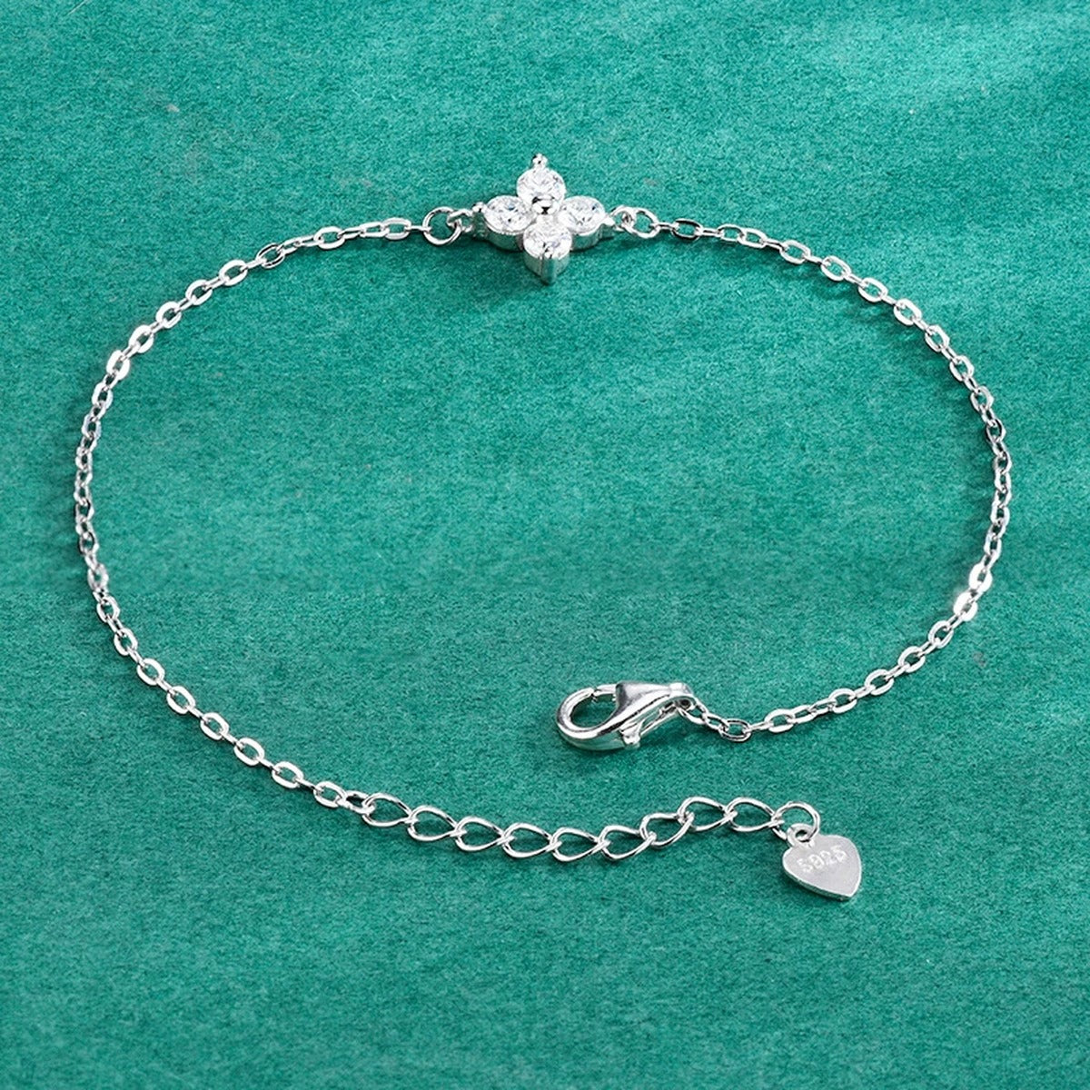 Clover Round Moissanite Charm Bracelet in Gold-Plated S925 sterling silver additional product photo showing finish and setting